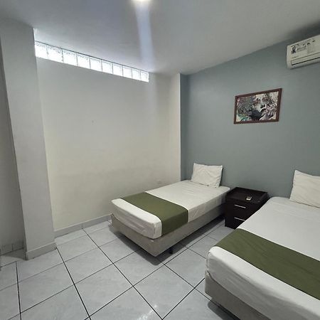 Departamentos De 2 Y 3 Habitaciones En El Centro De Manta Zewnętrze zdjęcie
