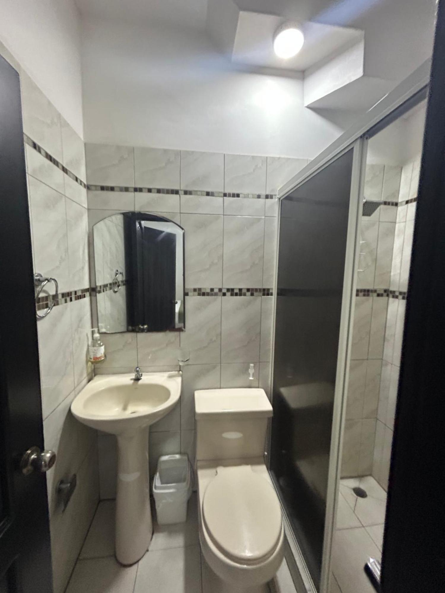 Departamentos De 2 Y 3 Habitaciones En El Centro De Manta Zewnętrze zdjęcie